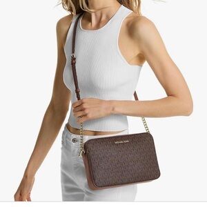 Jet Set Large Logo Crossbody Bag